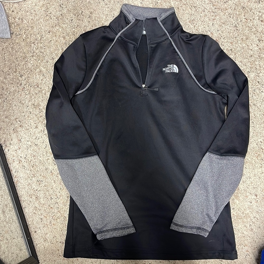 North Face Pull Over